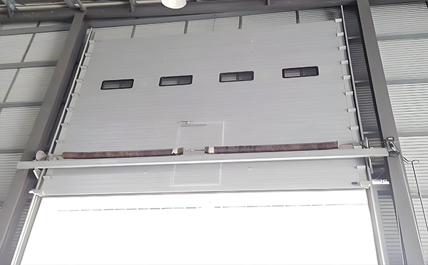 北泉镇工业滑升门