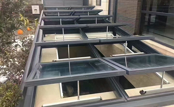 某轨道交通车辆维修车间北泉镇排烟窗应用