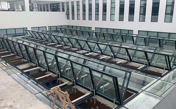 百安科技有限公司近期北泉镇排烟窗项目案例分享