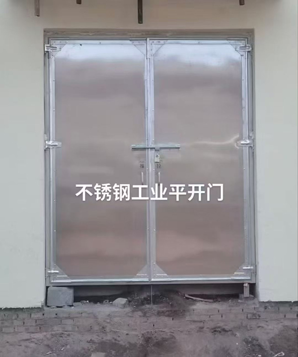 不锈钢北泉镇工业平开门在现代工业场景中的应用实践