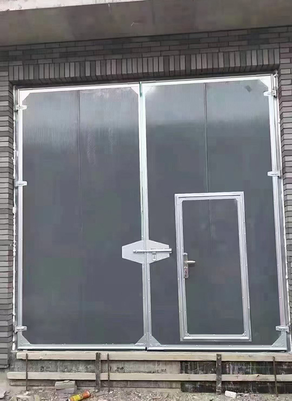 北泉镇工业平开门在大型设备制造车间的应用实例